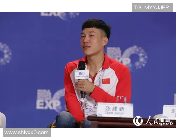 深度对话:周芳在排球场上的奋斗与成长故事